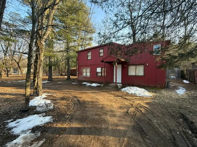 $90,000 | 413 West Washington Avenue, Redgranite, WI 54970