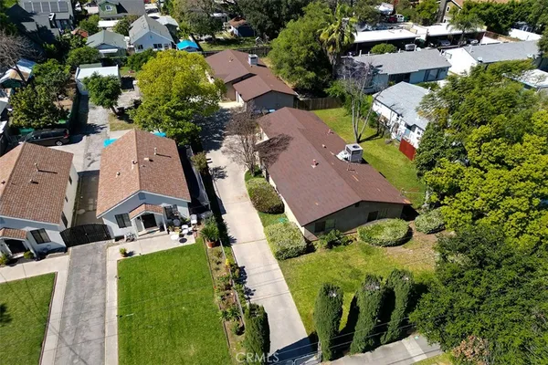 $1,494,888 | 1909 Summit Avenue, Pasadena, CA 91103