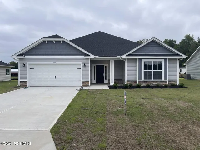 $341,800 | 422 Lemonade Lane, Grimesland, NC 27837