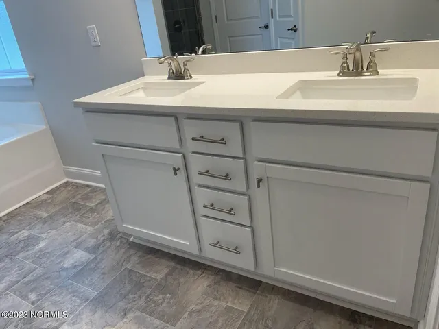 $341,800 | 422 Lemonade Lane, Grimesland, NC 27837