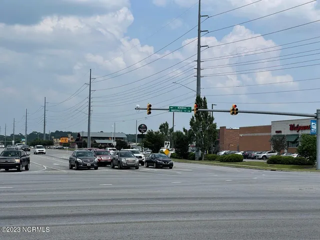 $341,800 | 422 Lemonade Lane, Grimesland, NC 27837