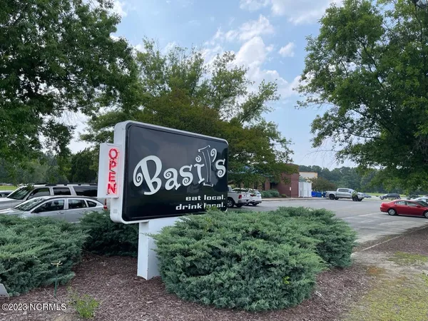 $315,000 | 422 Lemonade Lane, Grimesland, NC 27837