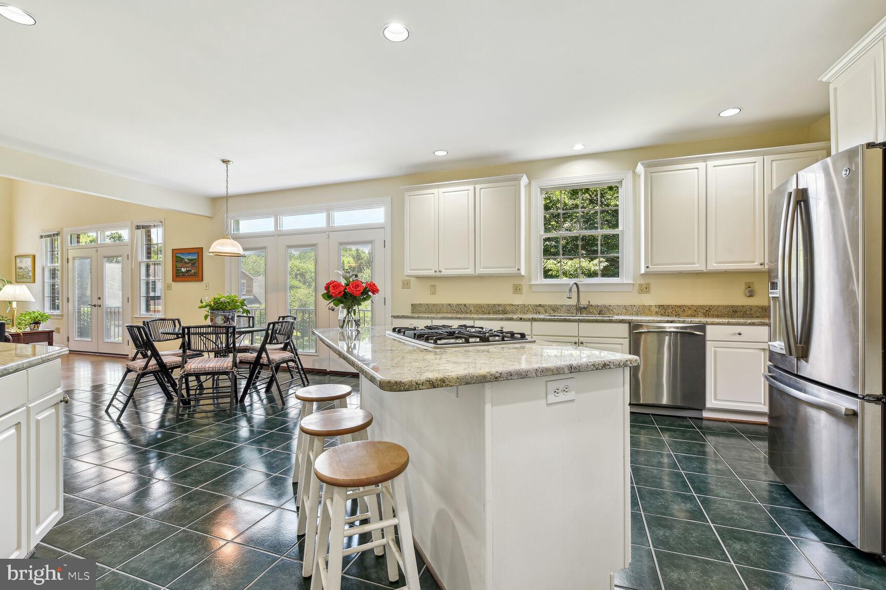 1906 Gables Lane Vienna, VA 22182 - Photo 16 of 52