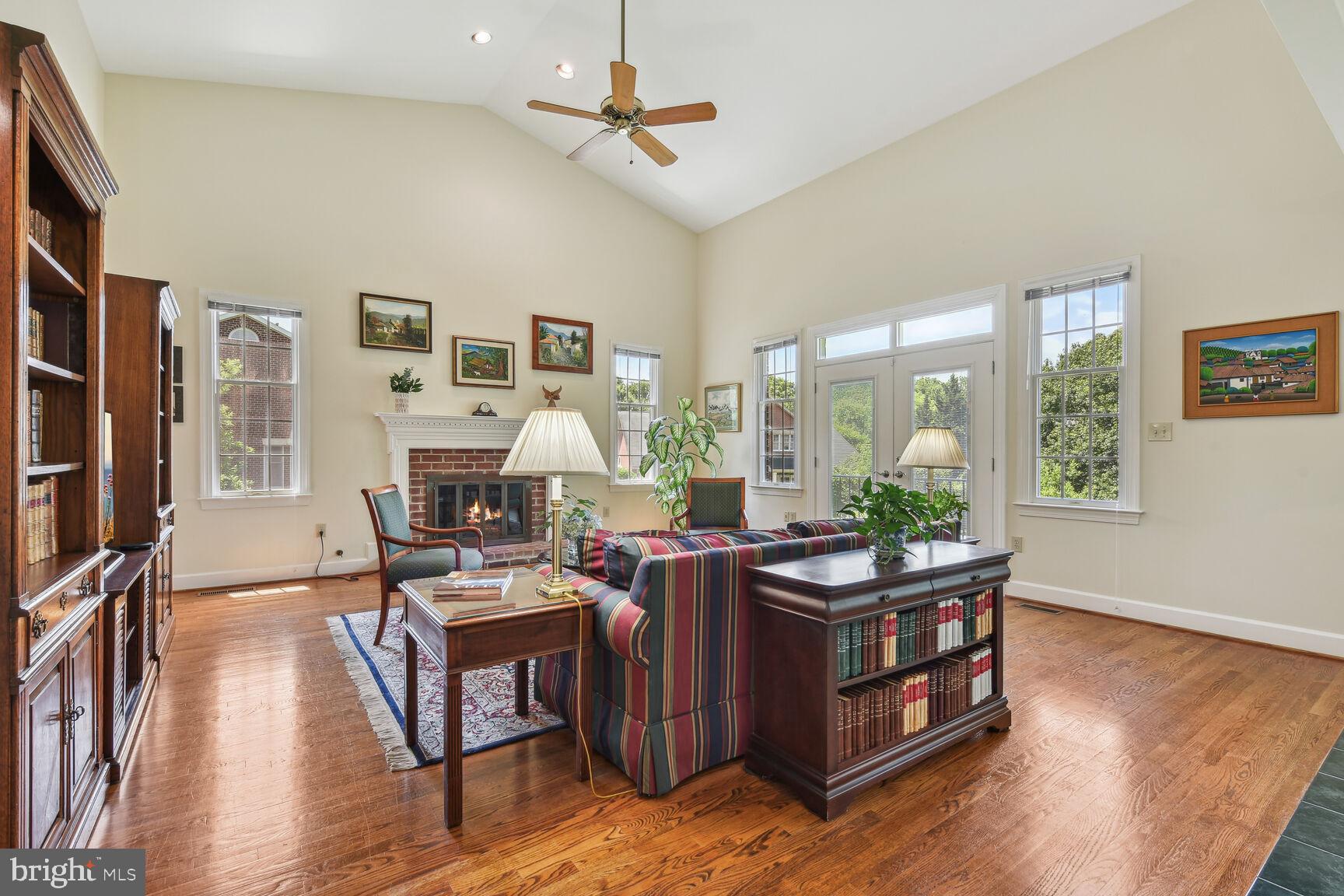 1906 Gables Lane Vienna, VA 22182 - Photo 19 of 52