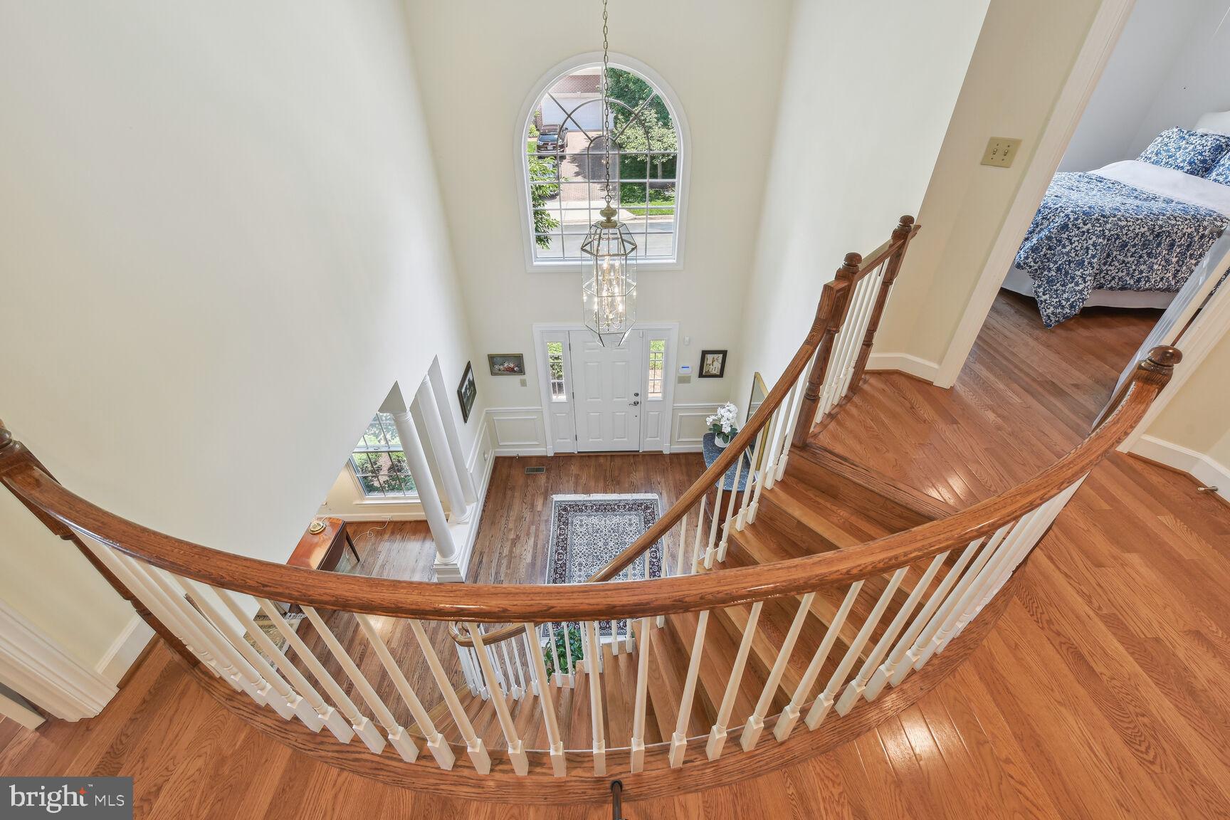 1906 Gables Lane Vienna, VA 22182 - Photo 24 of 52 Second Floor Hall