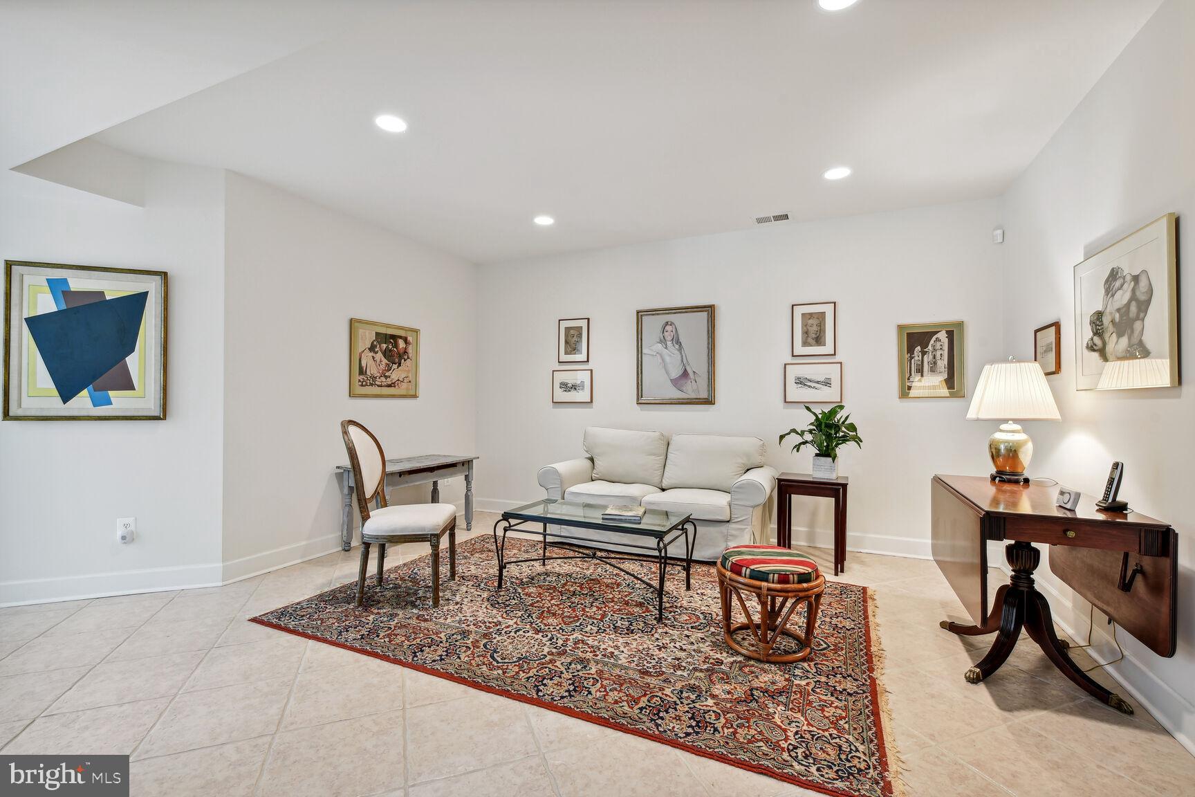 1906 Gables Lane Vienna, VA 22182 - Photo 38 of 52