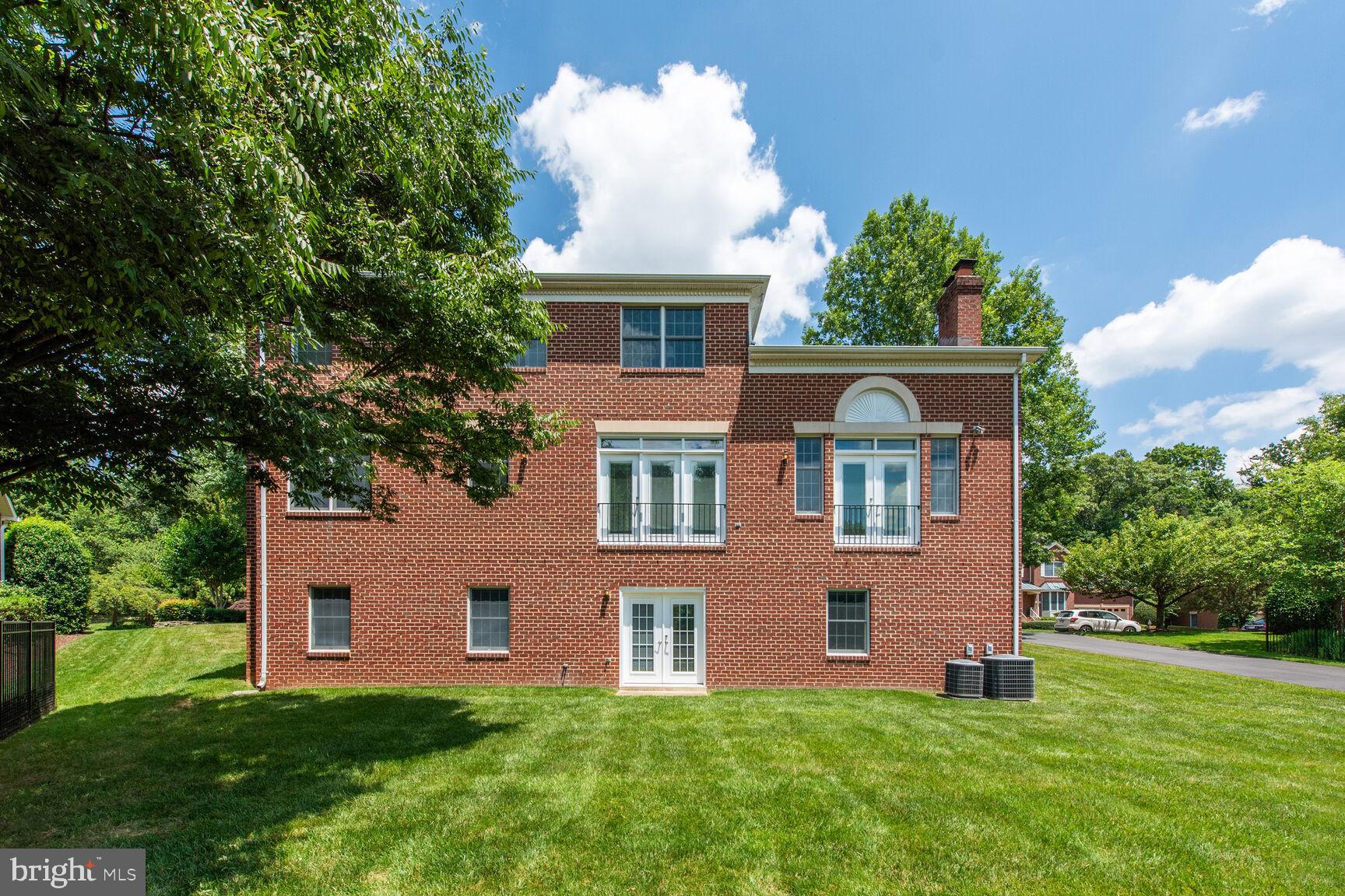 1906 Gables Lane Vienna, VA 22182 - Photo 48 of 52 Backyard