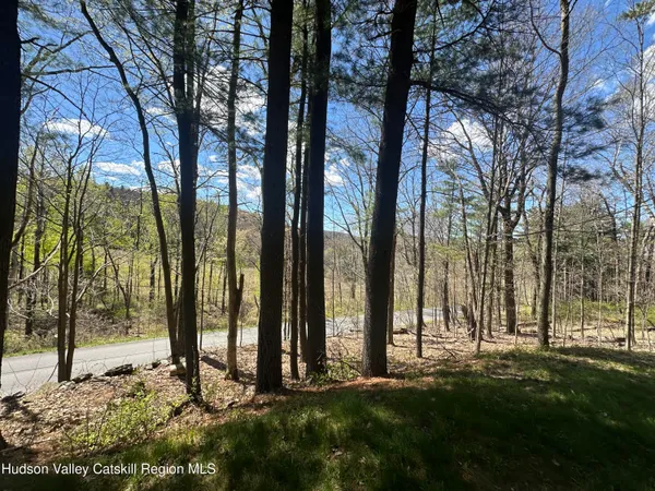 $2,400 | 694 Dugway Road, Chatham, NY 12037