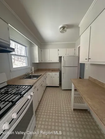 $2,400 | 694 Dugway Road, Chatham, NY 12037
