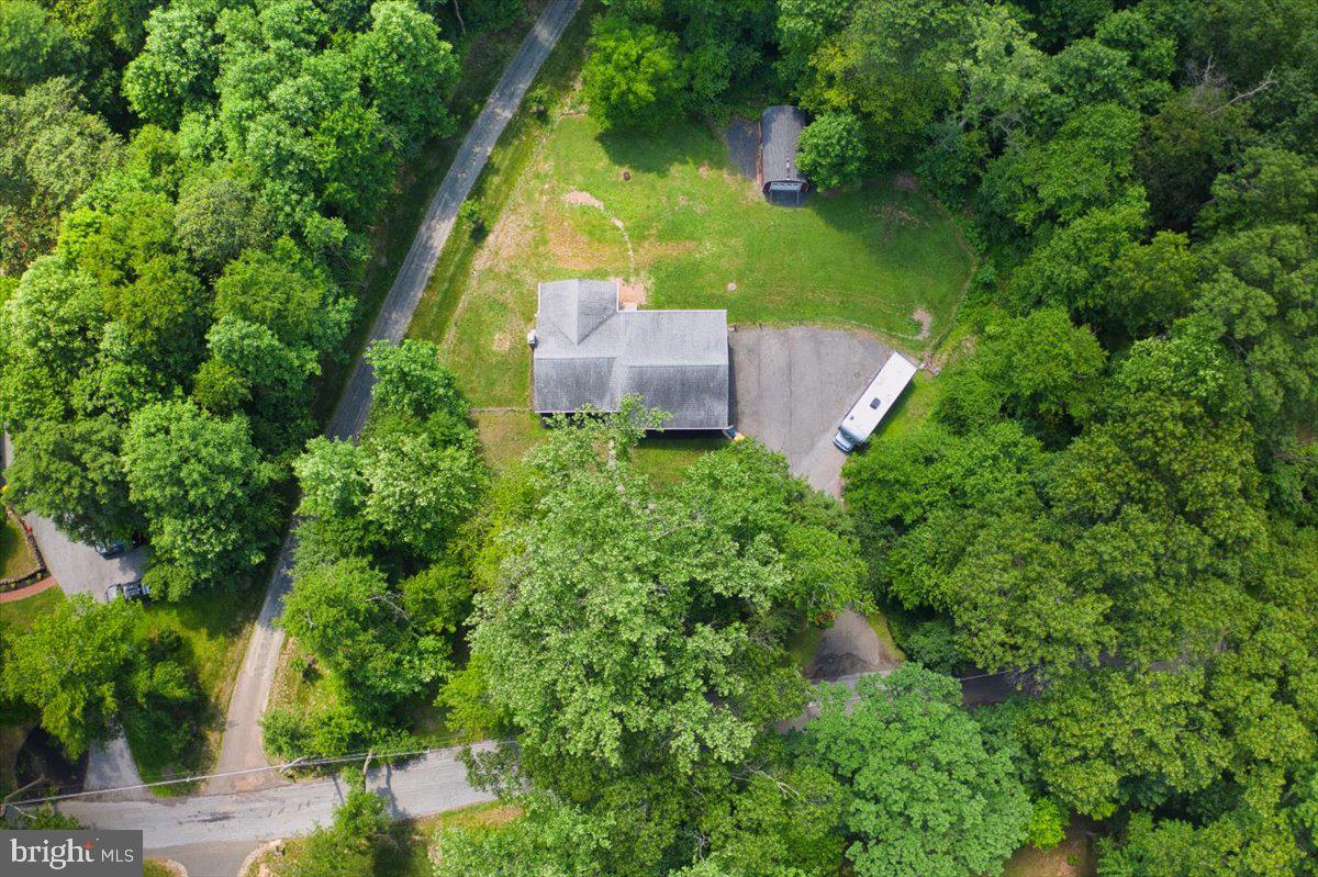 1199 Shenkel Road Pottstown, PA 19465 - Photo 11 of 38 Neighbors driveway to the left