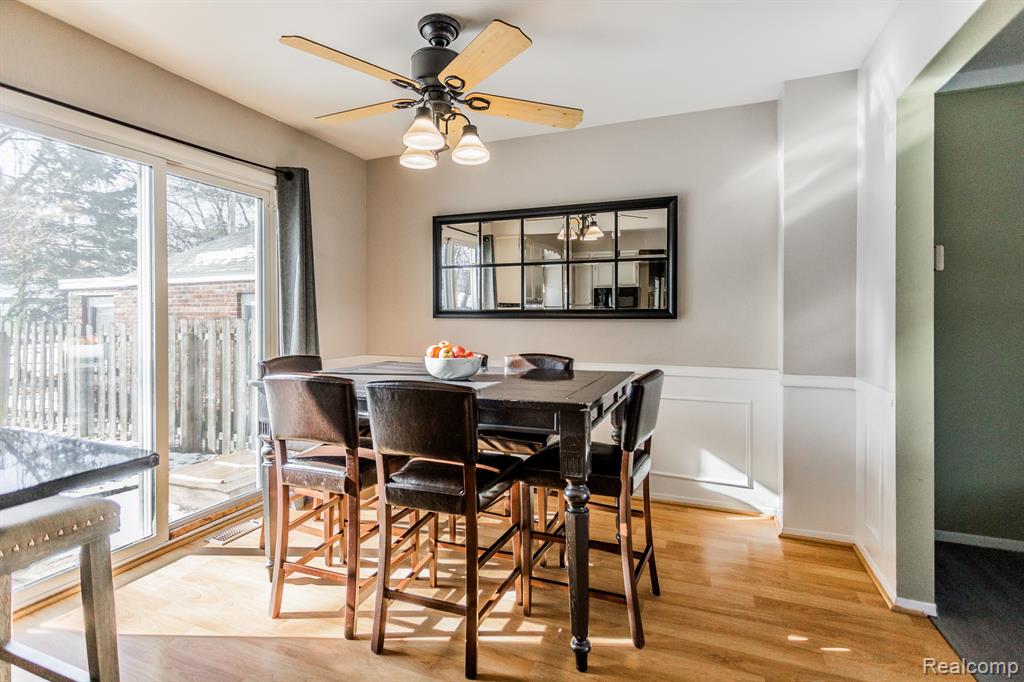 2023 Hampton Road Grosse Pointe Woods, MI 48236 - Photo 8 of 33