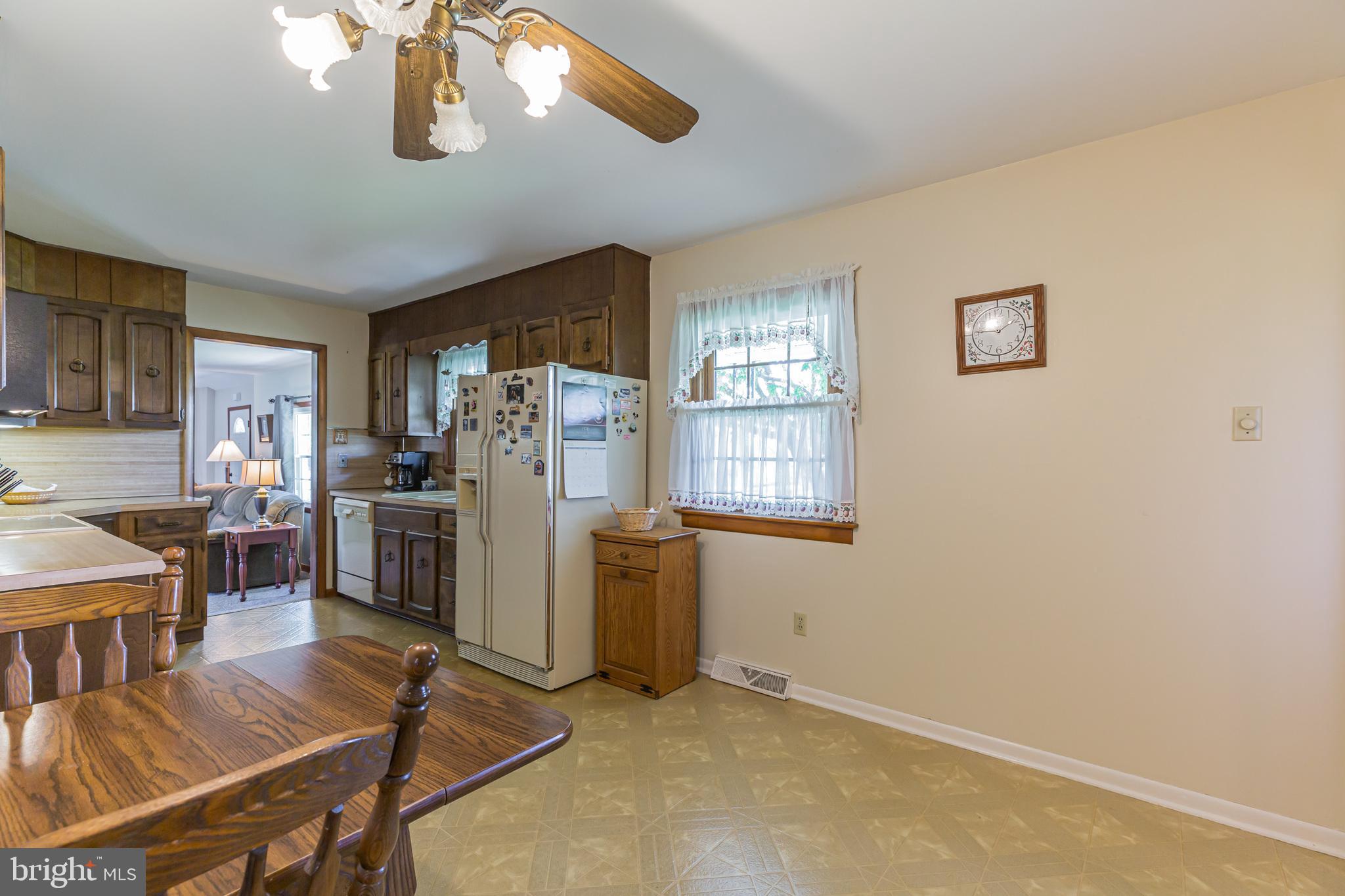 104 Stewart Road Pilesgrove, NJ 08098 - Photo 6 of 31