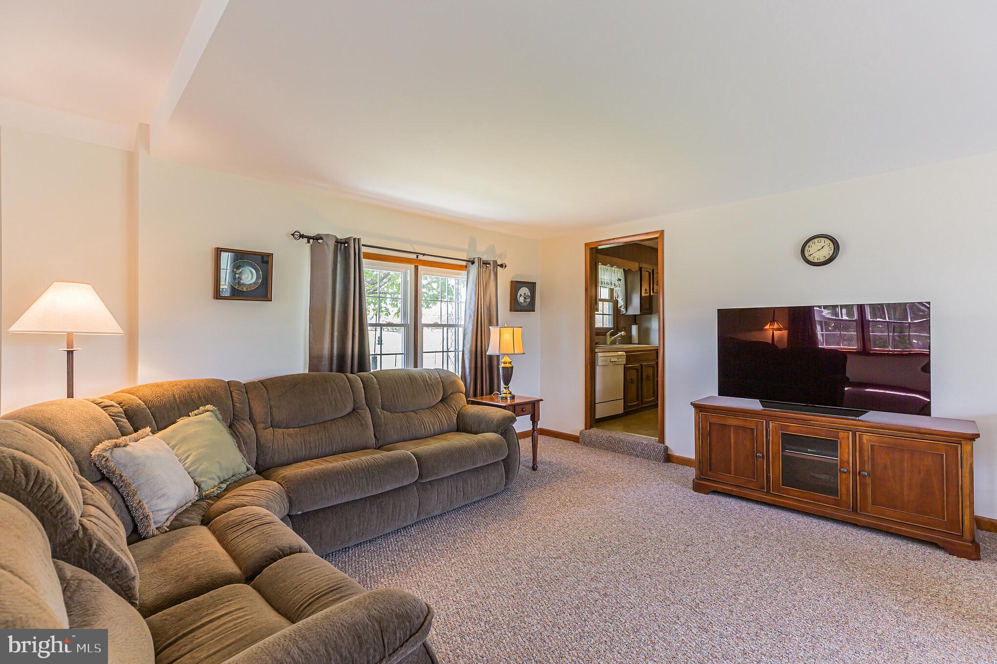 104 Stewart Road Pilesgrove, NJ 08098 - Photo 10 of 31