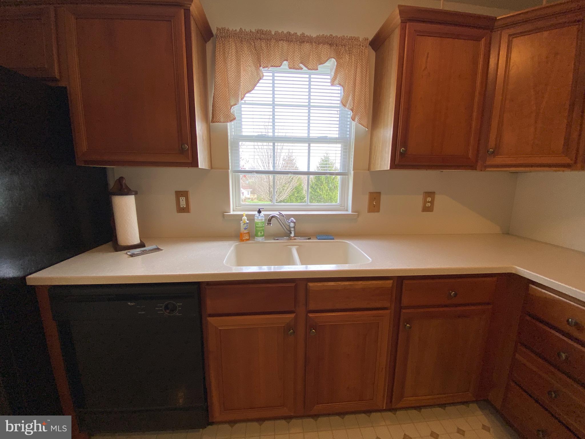 18 Doe Run Shillington, PA 19607 - Photo 17 of 56 Newer Corian counter tops