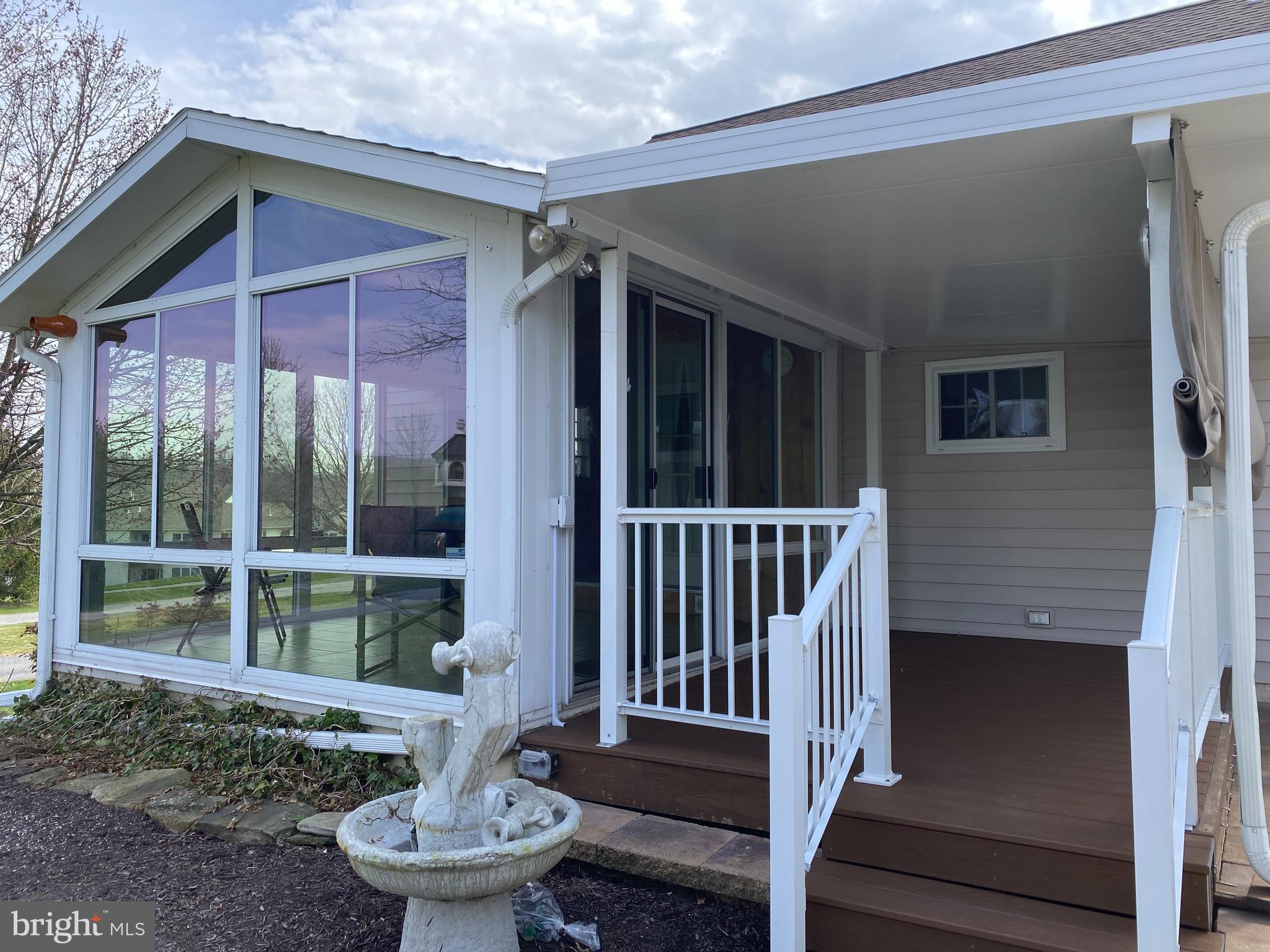 18 Doe Run Shillington, PA 19607 - Photo 23 of 56 Covered deck