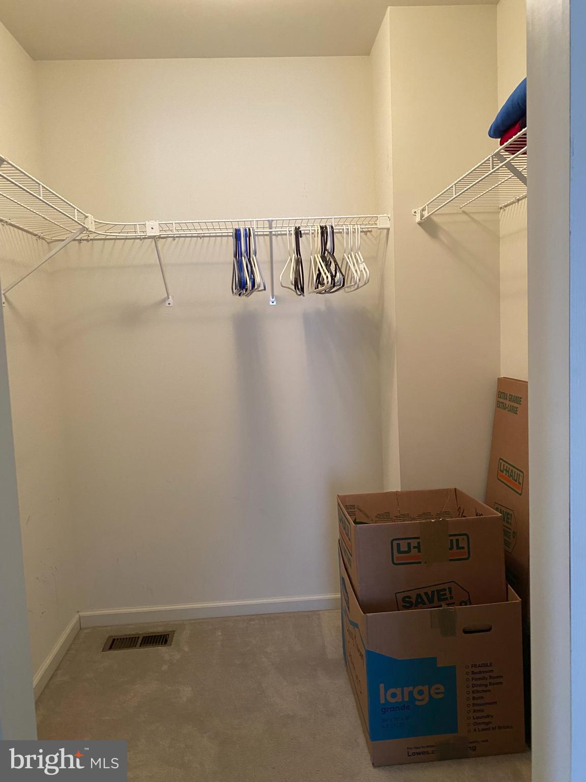 18 Doe Run Shillington, PA 19607 - Photo 26 of 56 walk in closet