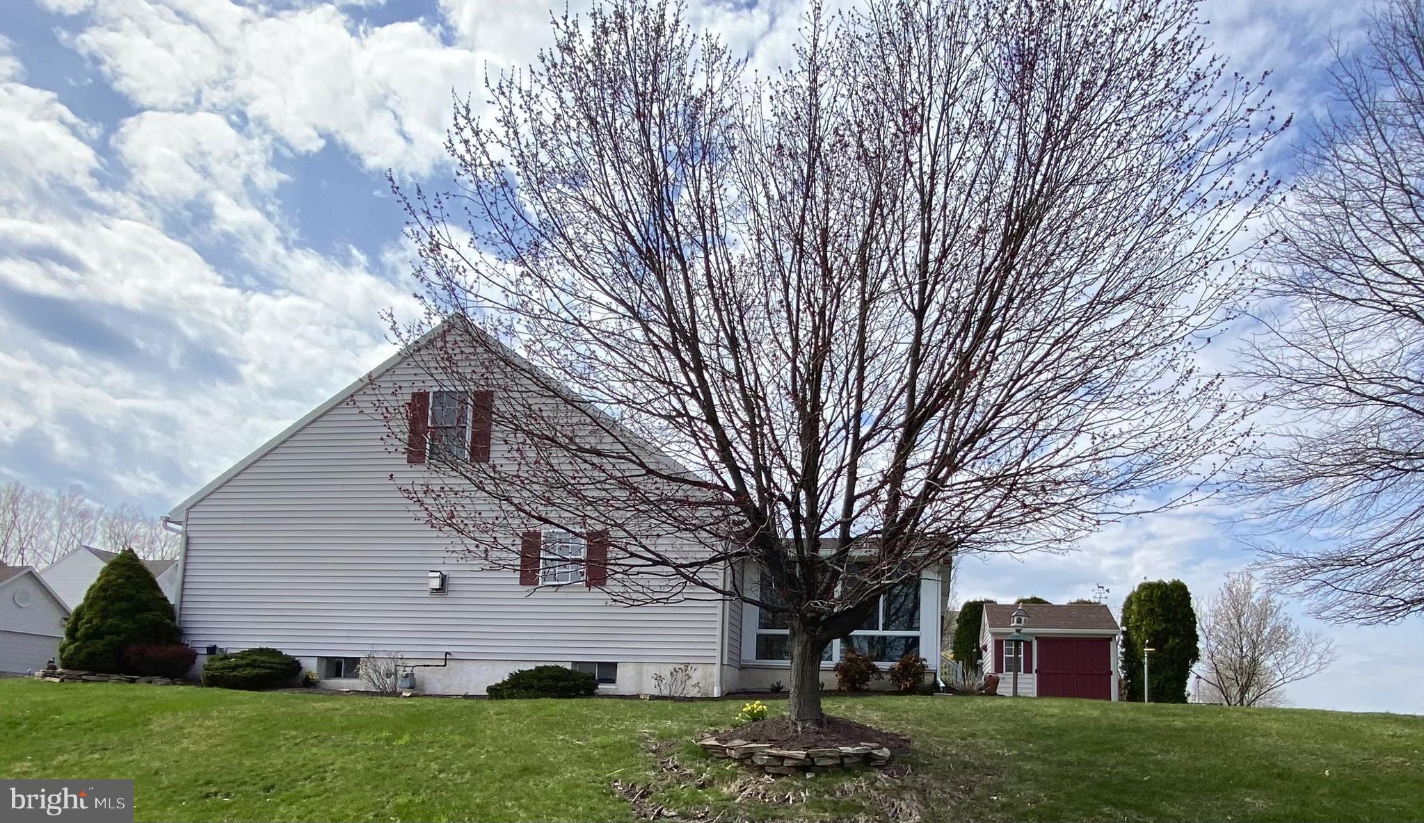 18 Doe Run Shillington, PA 19607 - Photo 6 of 56 large lot