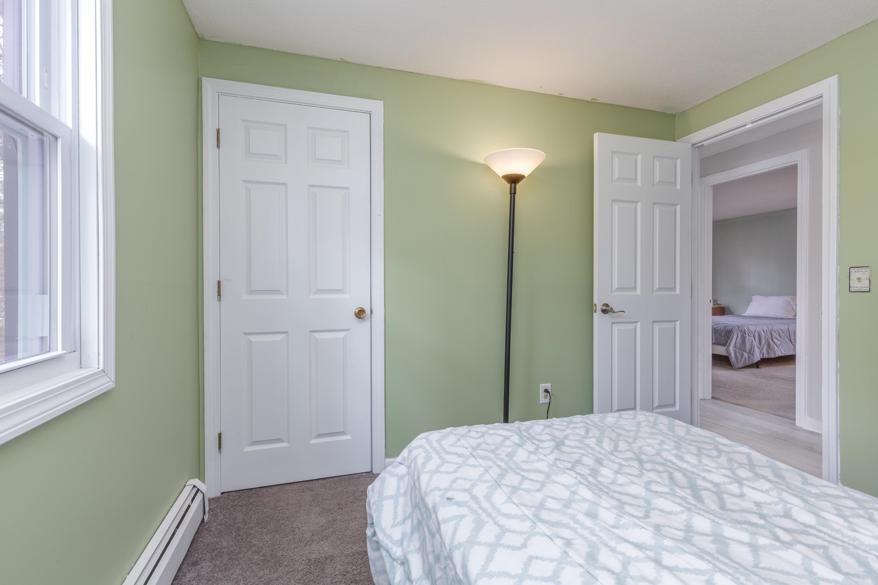 46 Stark Lane Litchfield, NH 03052 - Photo 21 of 40