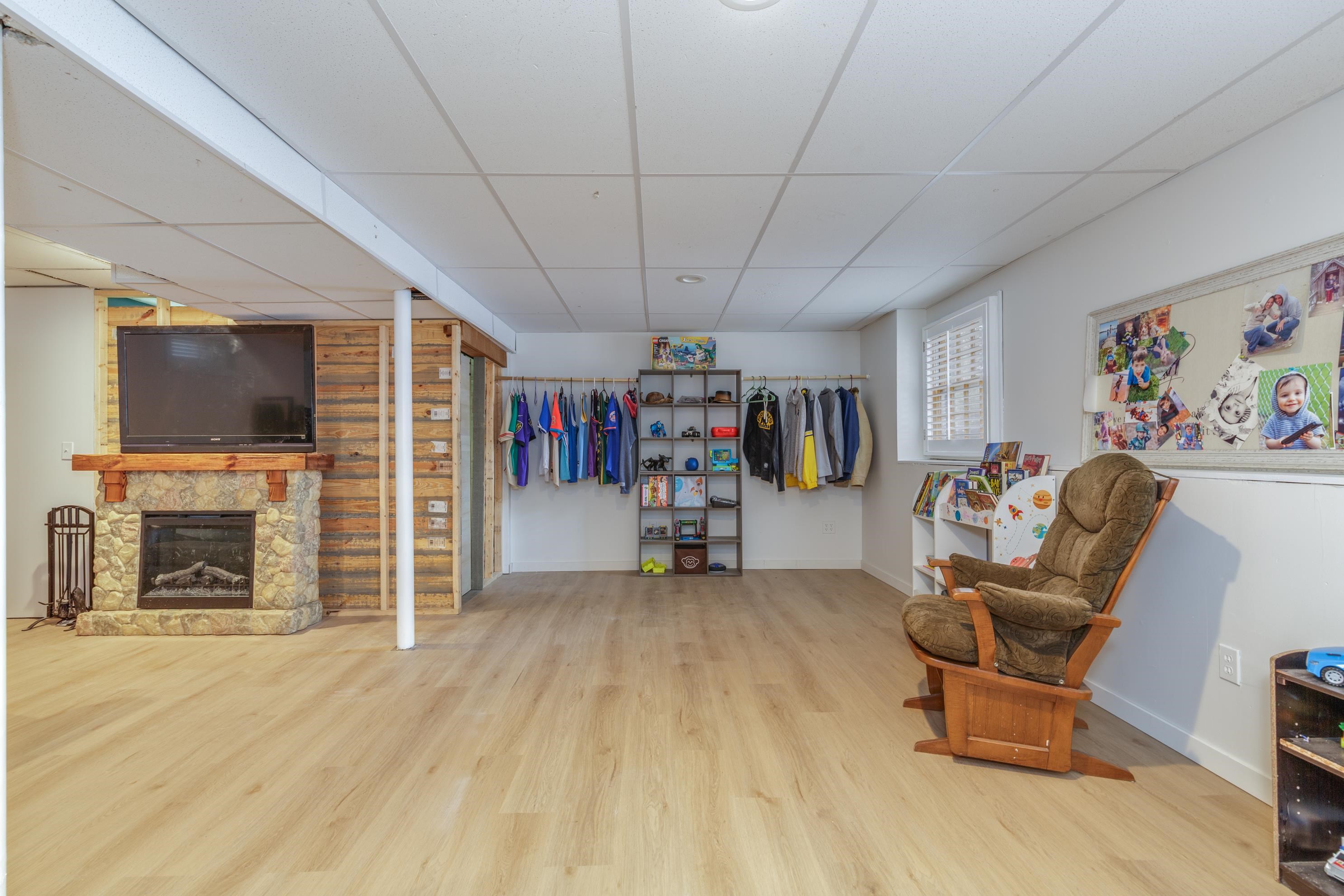 46 Stark Lane Litchfield, NH 03052 - Photo 29 of 40