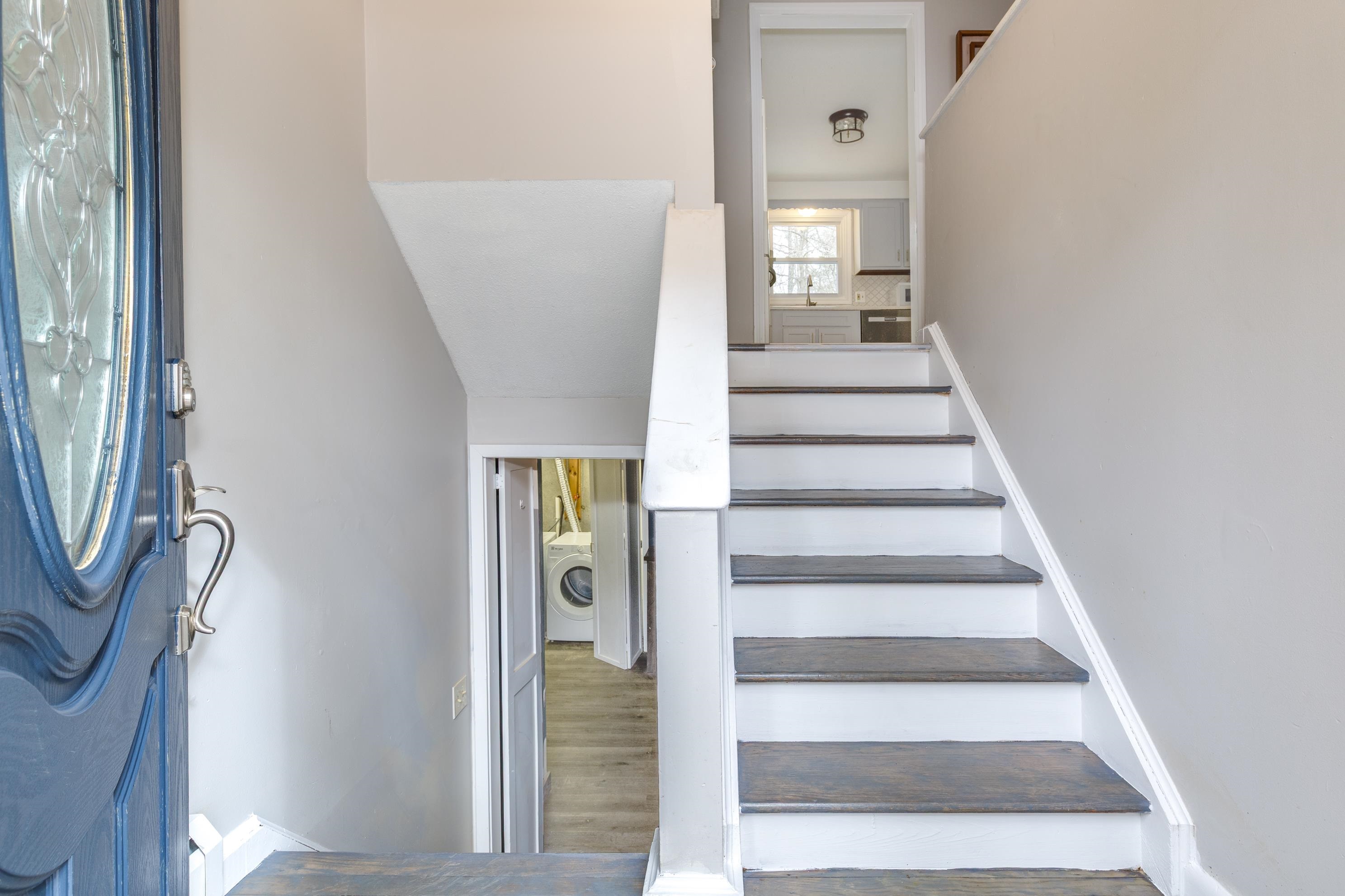 46 Stark Lane Litchfield, NH 03052 - Photo 10 of 40