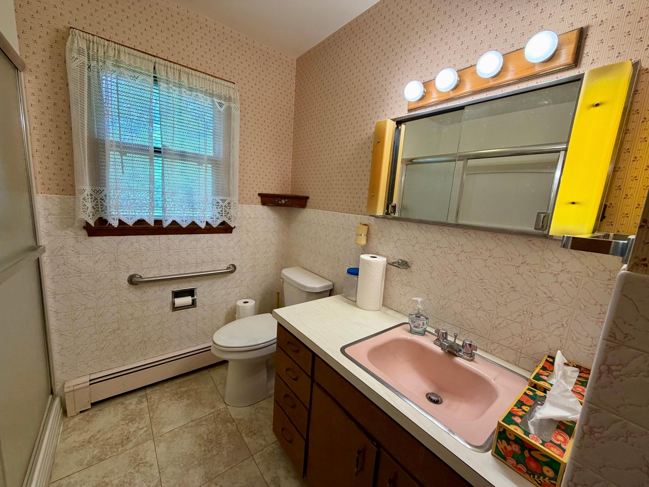 137 2nd Street East Tracy, MN 56175 - Photo 11 of 33
