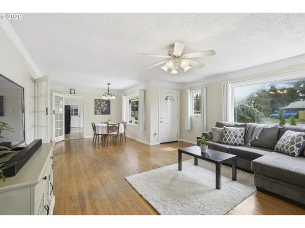 $389,000 | 18505 Northeast Glisan Street, Portland, OR 97230