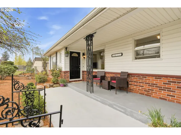 $389,000 | 18505 Northeast Glisan Street, Portland, OR 97230