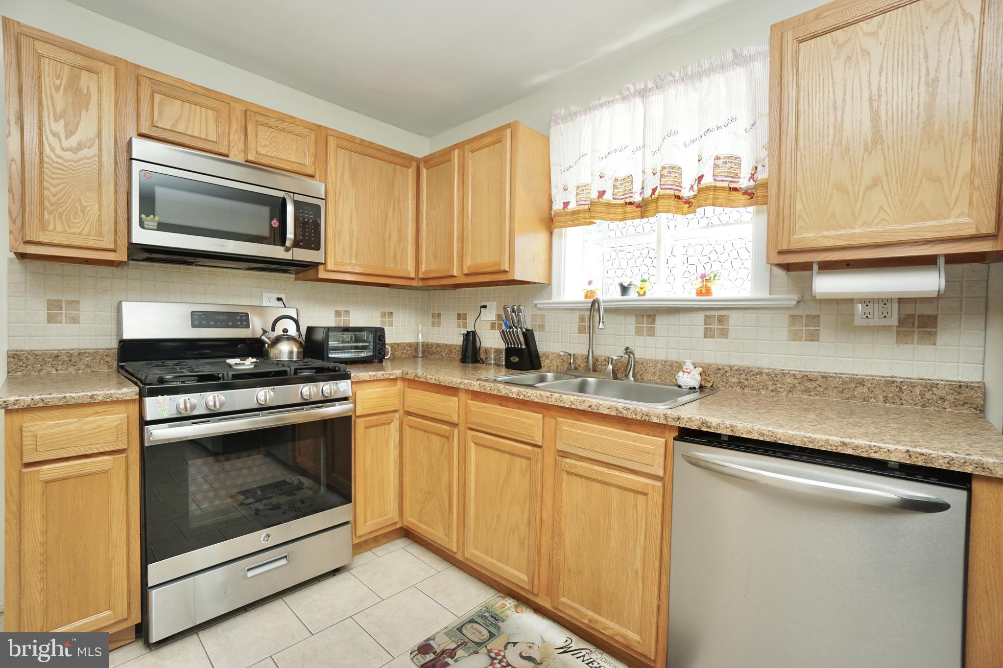 26 Fairmount Avenue Lindenwold, NJ 08021 - Photo 9 of 24