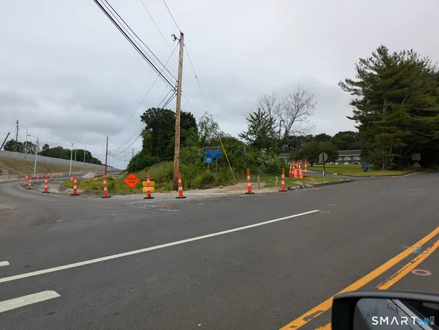 $899,000 | 269 Flanders Road, Unit 1B, East Lyme, CT 06357