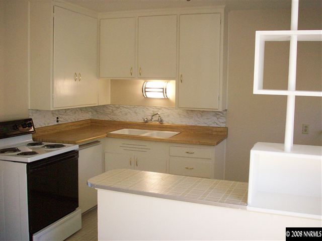 705 Lodge Avenue Reno, NV 89503 - Photo 5 of 7 Photo 5