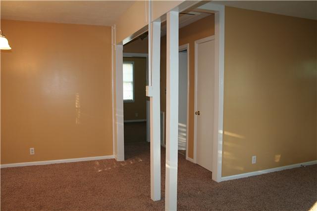 504 High Point Road Clarksville, TN 37042 - Photo 6 of 19 Gallery Image 6