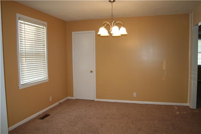 504 High Point Road Clarksville, TN 37042 - Photo 7 of 19 Gallery Image 7