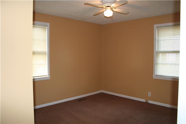 504 High Point Road Clarksville, TN 37042 - Photo 9 of 19 Bedroom 1