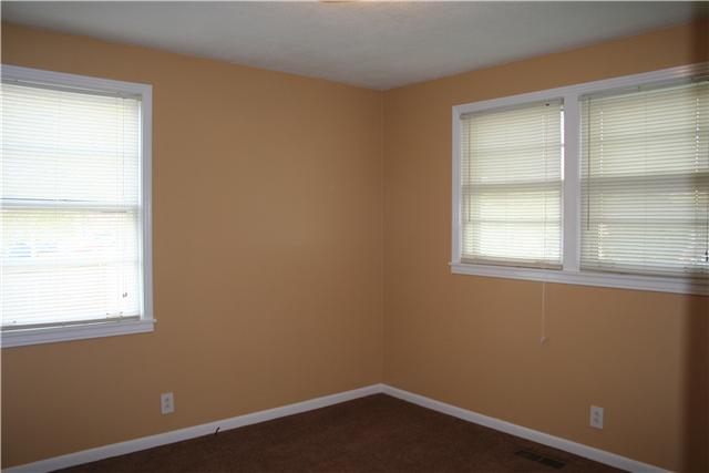 504 High Point Road Clarksville, TN 37042 - Photo 10 of 19 Bedroom 2