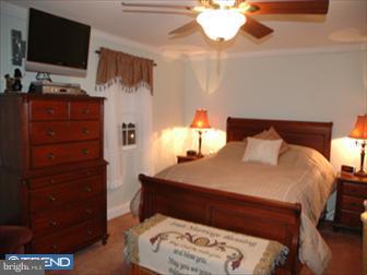12752 Kenny Road Philadelphia, PA 19154 - Photo 5 of 5