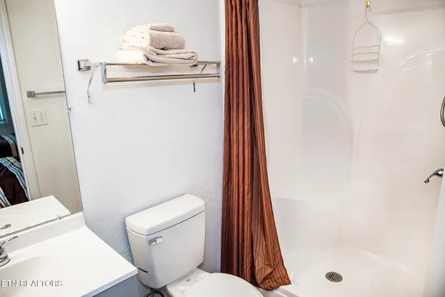 $169,900 | 46 Wilshire Heights Drive, Crossville, TN 38558