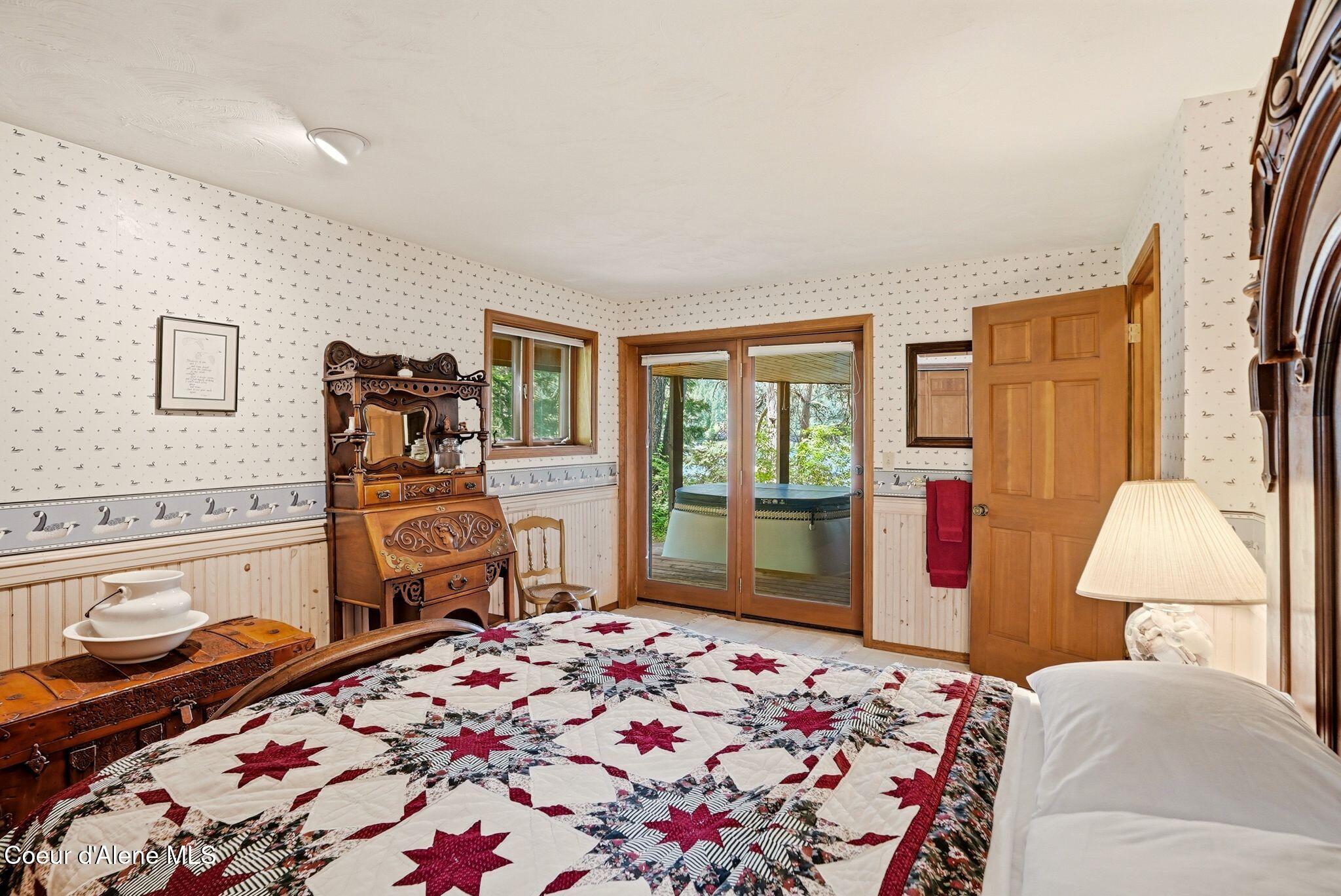 3337 South Lands End Road Coeur D'Alene, ID 83814 - Photo 30 of 49 Basement Guest Bed