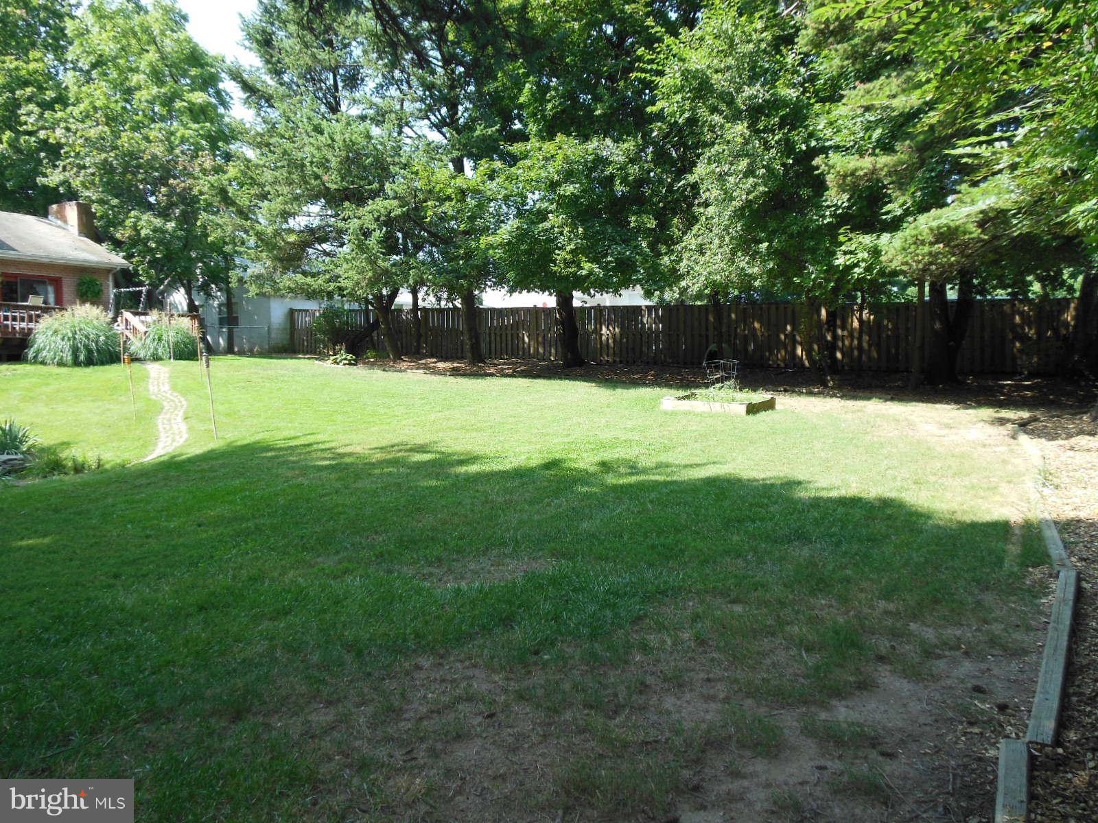 9321 Gue Road Damascus, MD 20872 - Photo 27 of 29 Exterior (Rear)