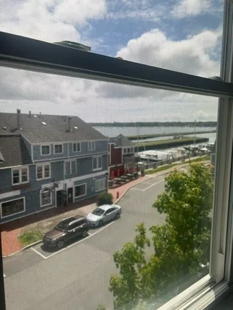 $2,975 | 75 Wharf Street, Unit 301, Salem, MA 01970