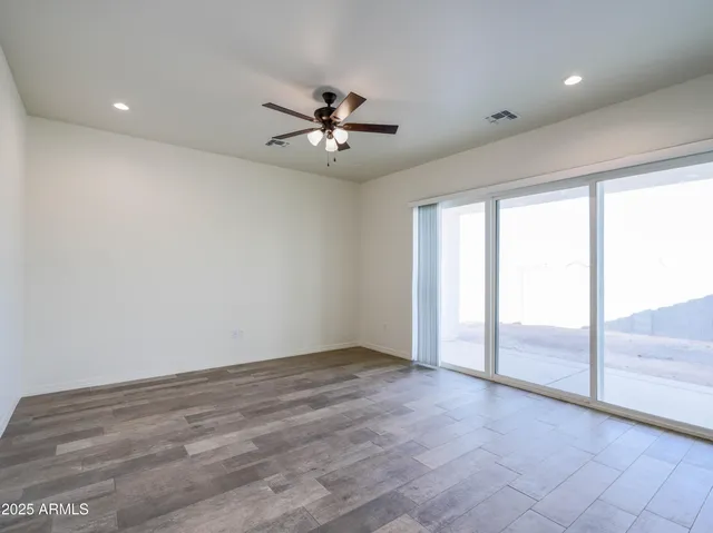 $319,900 | 11000 Cove Drive, Arizona City, AZ 85123