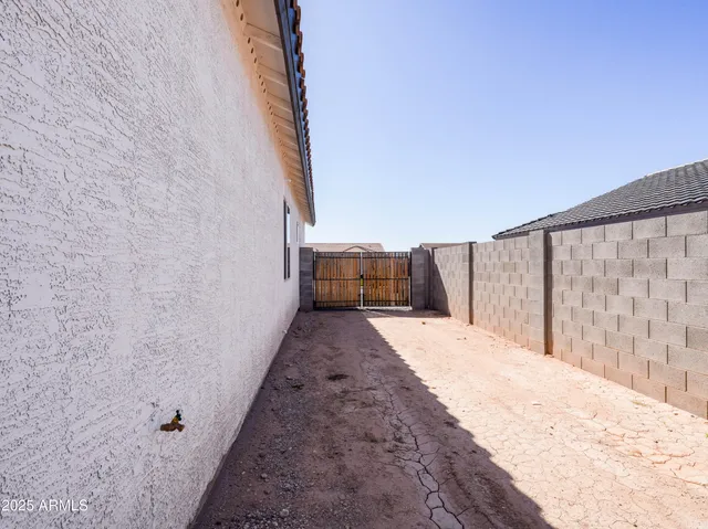 $319,900 | 11000 Cove Drive, Arizona City, AZ 85123