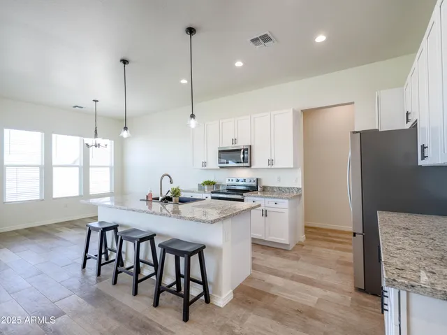 $319,900 | 11000 Cove Drive, Arizona City, AZ 85123