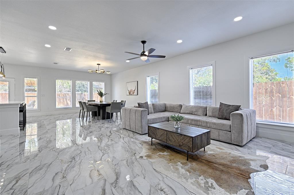 3319 Wake Street Dallas, TX 75212 - Photo 5 of 38