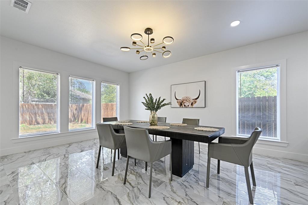 3319 Wake Street Dallas, TX 75212 - Photo 9 of 38