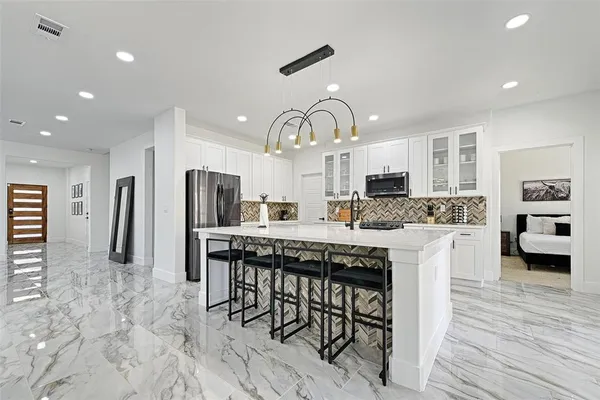 $6,500 | 3319 Wake Street, Dallas, TX 75212