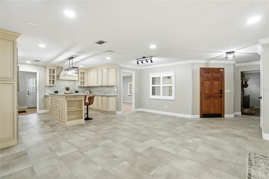 2630 South Tanner Road Orlando, FL 32820 - Photo 5 of 45