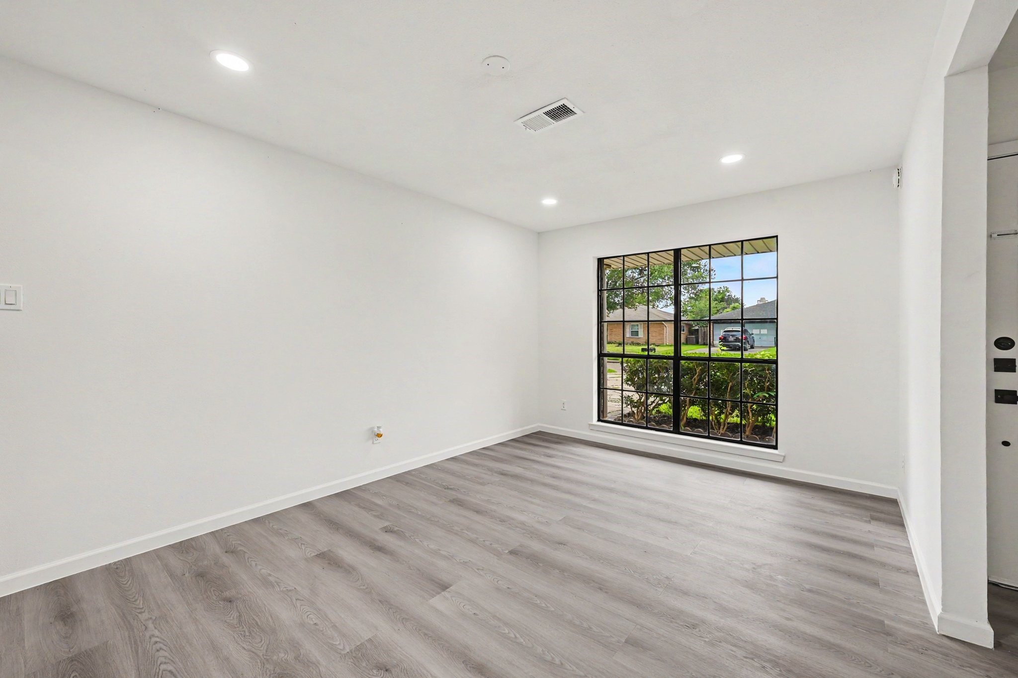 7607 Grape Street Houston, TX 77074 - Photo 13 of 42