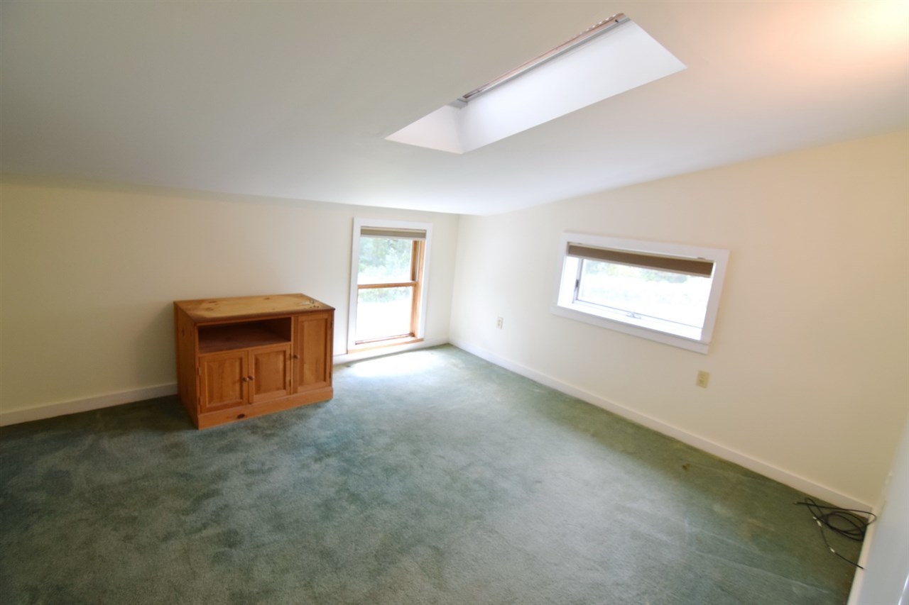 157 Streeter Pond Road Lisbon, NH 03585 - Photo 18 of 30 Gallery Image 18