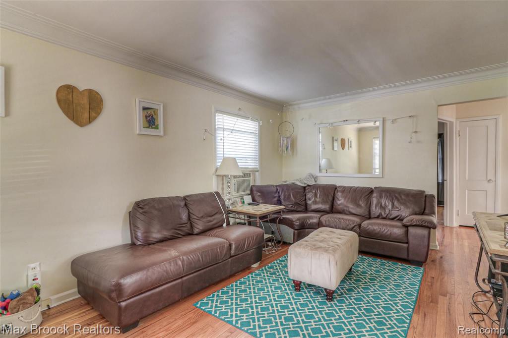 1007 Chestnut Street Birmingham, MI 48009 - Photo 4 of 20