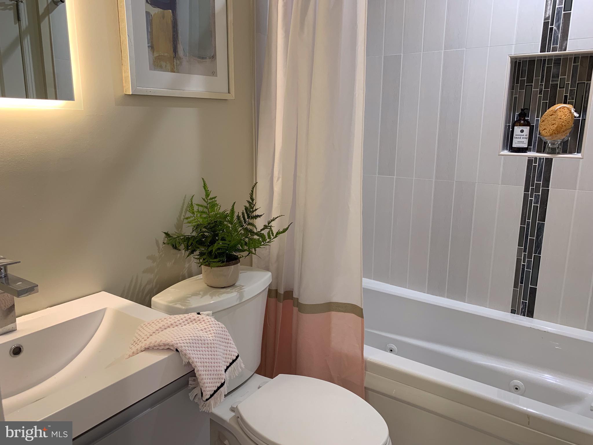 625 Park Road Northwest, Unit 8 Washington, DC 20010 - Photo 11 of 58 Gallery Image 11